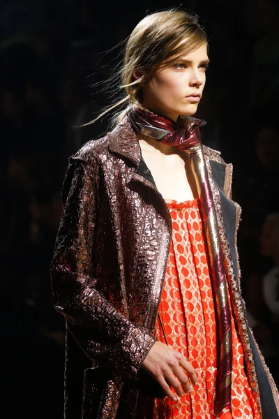 Look 101